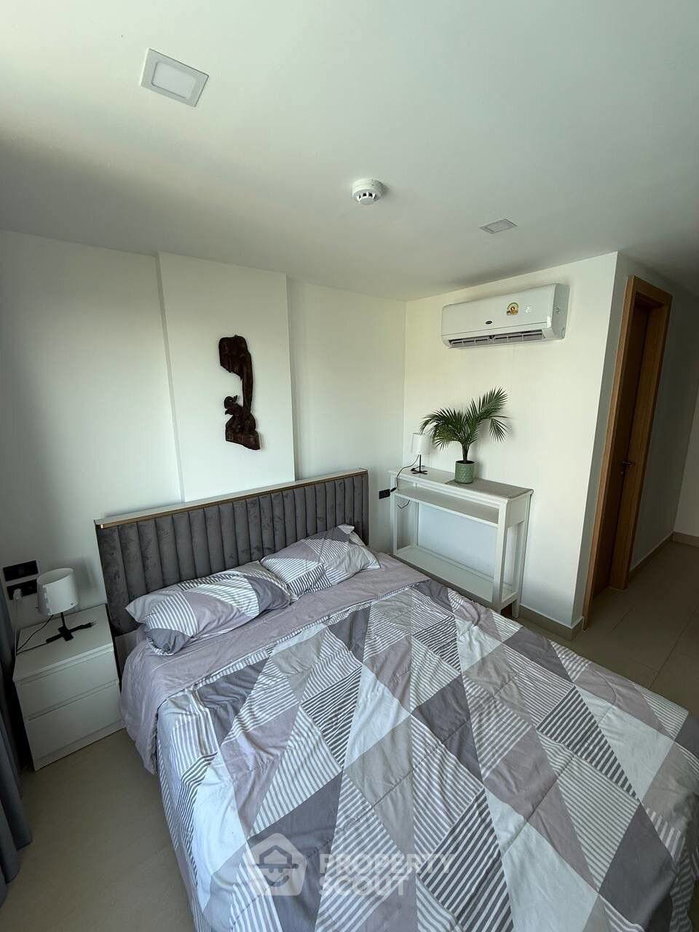 picture 1-BR Condo at The Breeze Beach Side Condominium close to Bangsaray (ID 3281002) - 4/38