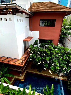เช่าบ้านเดี่ยว ถนนสุขุมวิท : บ้าน 4 ห้องนอน 480 ตร.ม. ในโครงการ Patsara Gardens ย่านทองหล่อ (ID 2001969)