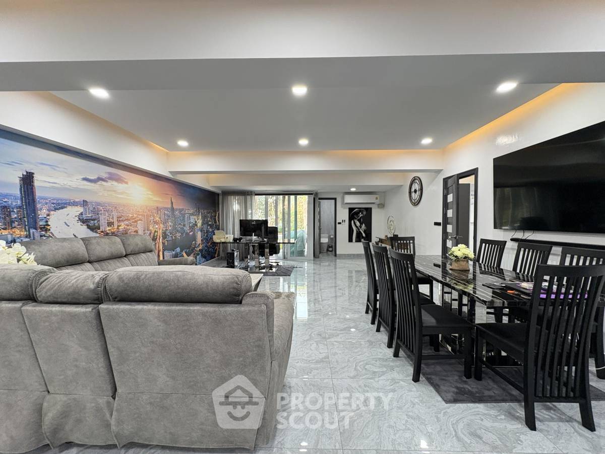 รูป คอนโด 2 ห้องนอน ขนาด 143 ตร.ม. ขายที่ Ruamchok Condo View 2 ย่านพระตำหนัก (ID 3281168) - รูปที่ 20/26