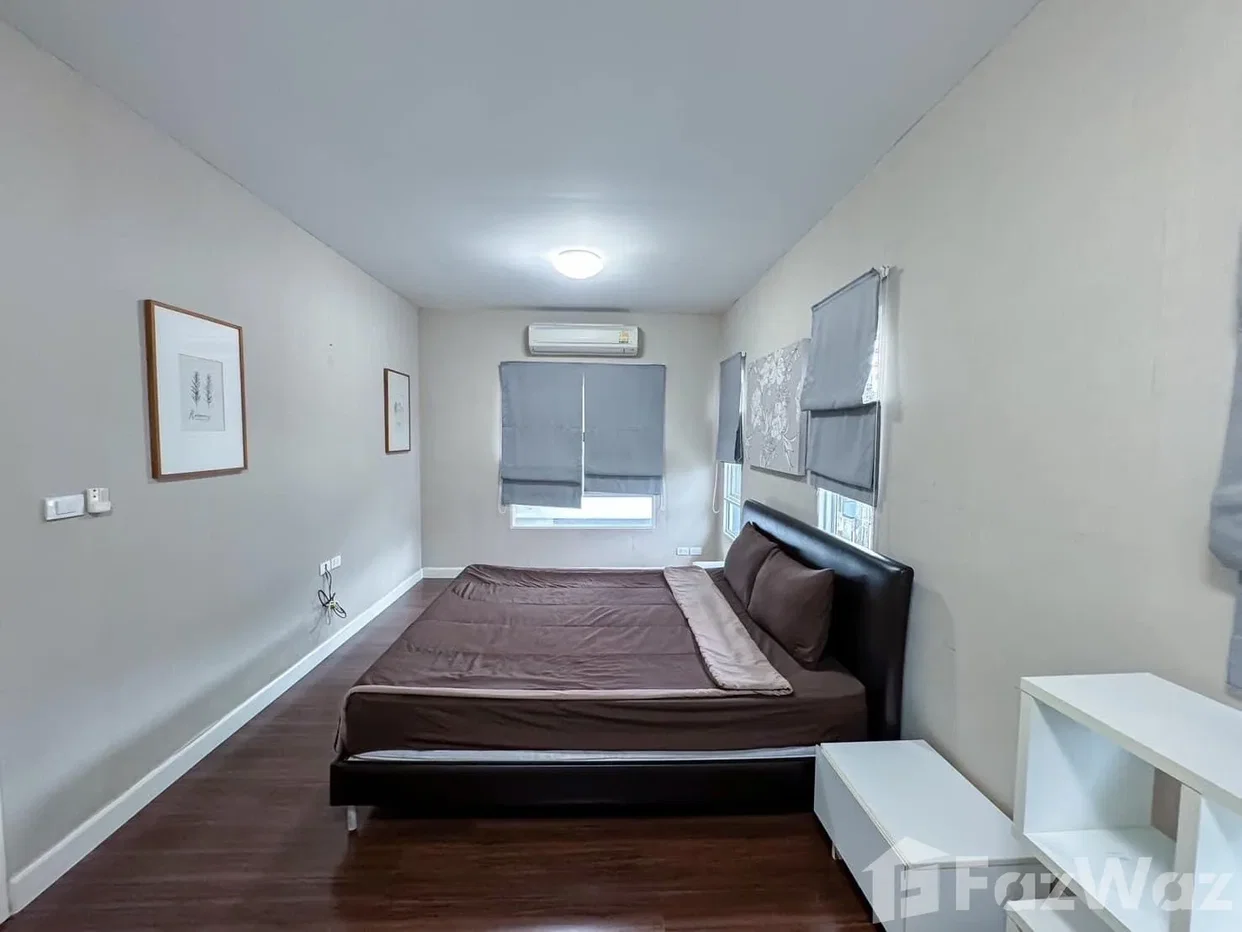 picture 3 Bedrooms 2 Bath Detached house. 1949219 - 16/20