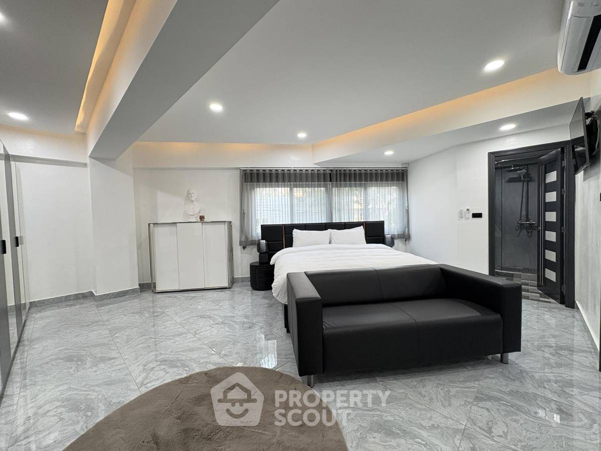 รูป คอนโด 2 ห้องนอน ขนาด 143 ตร.ม. ขายที่ Ruamchok Condo View 2 ย่านพระตำหนัก (ID 3281168) - รูปที่ 5/26