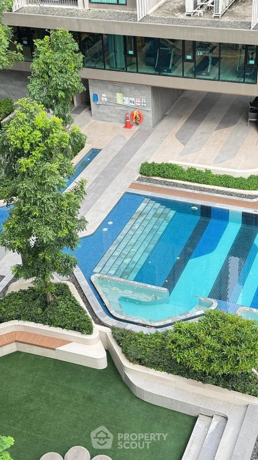 picture 1-BR Condo At Knightsbridge Phaholyothin Interchange, Anusawari (ID 3287657) - 9/14