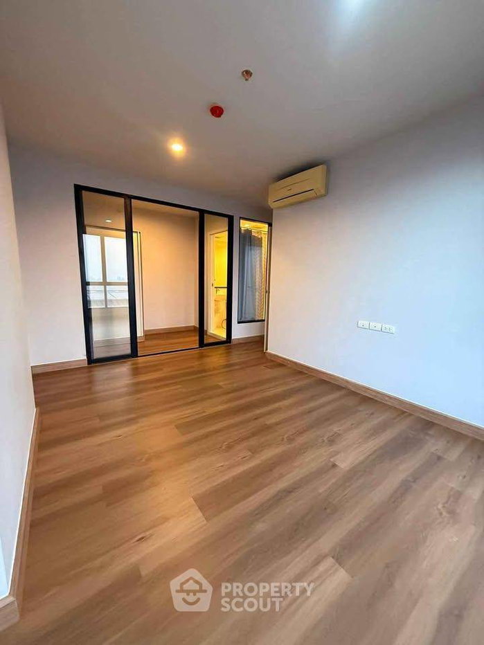 picture 2-BR Condo at The Tree Interchange near MRT Bang Pho (ID 2757297) - 2/8
