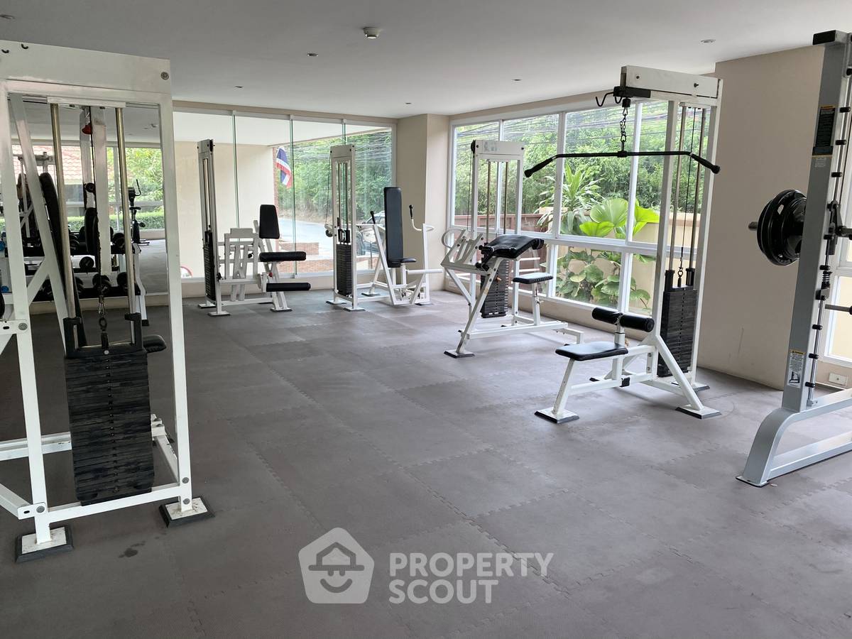 รูป คอนโด 1-ห้องนอน ที่ เอคเซคคิวทิฟ เรสซิเดนซ์ 4 ใกล้ ถนนพระตำหนัก พัทยา (ID 3281681) - รูปที่ 9/56