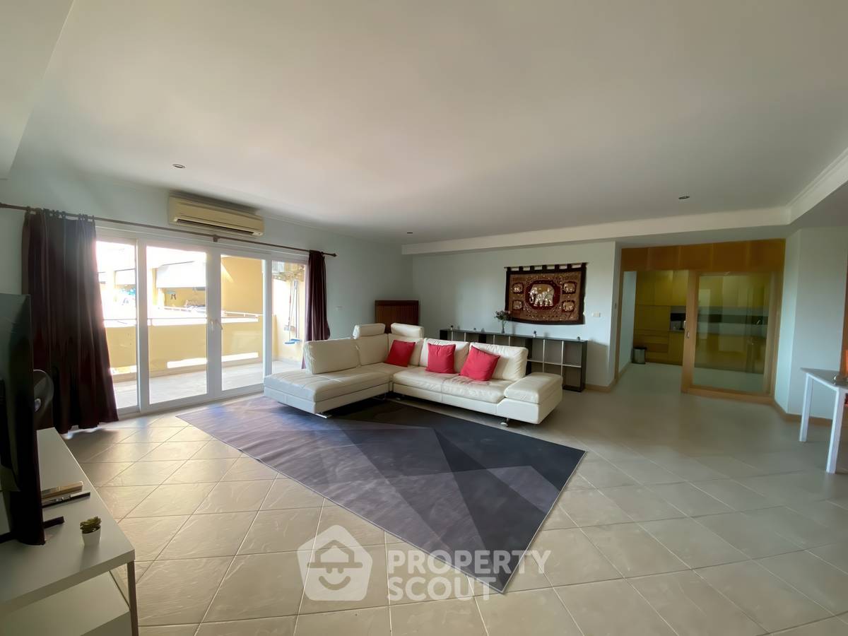 รูป คอนโด 2 ห้องนอน ขนาด 184 ตร.ม. View Talay Residence 5 Pratumnak (ID 3282455) - รูปที่ 9/19