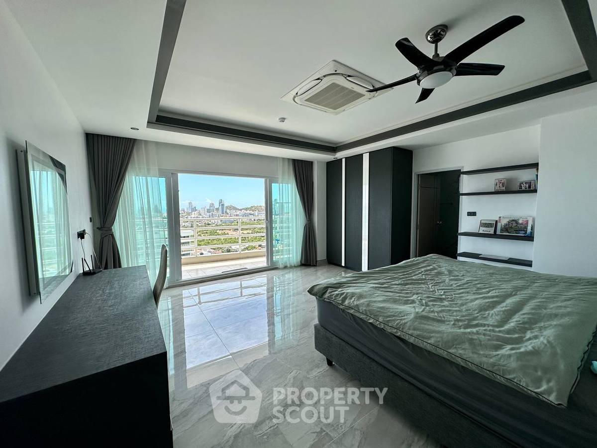 รูป ชั้น 27 3 ห้องนอน 260 ตร.ม. View Talay 7 Condominium Jomtien (ID 3282451) - รูปที่ 3/41