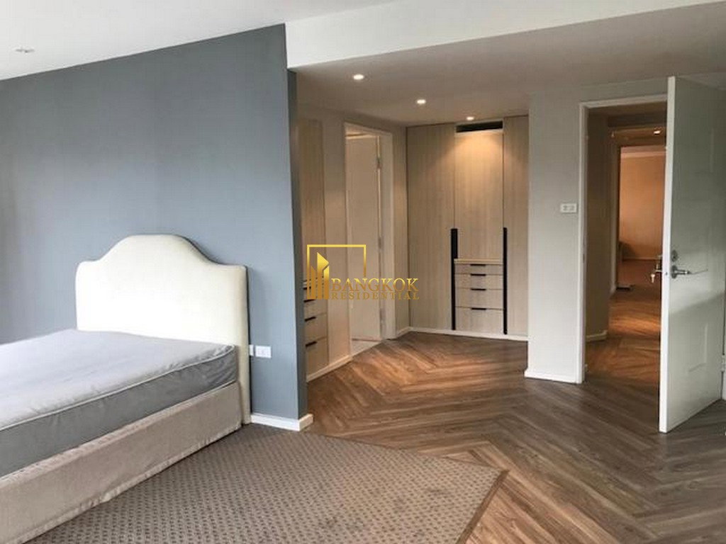 picture Modern 4 Bedroom Apartment in Central Phrom Phong Area - BR0251AP - 15/24