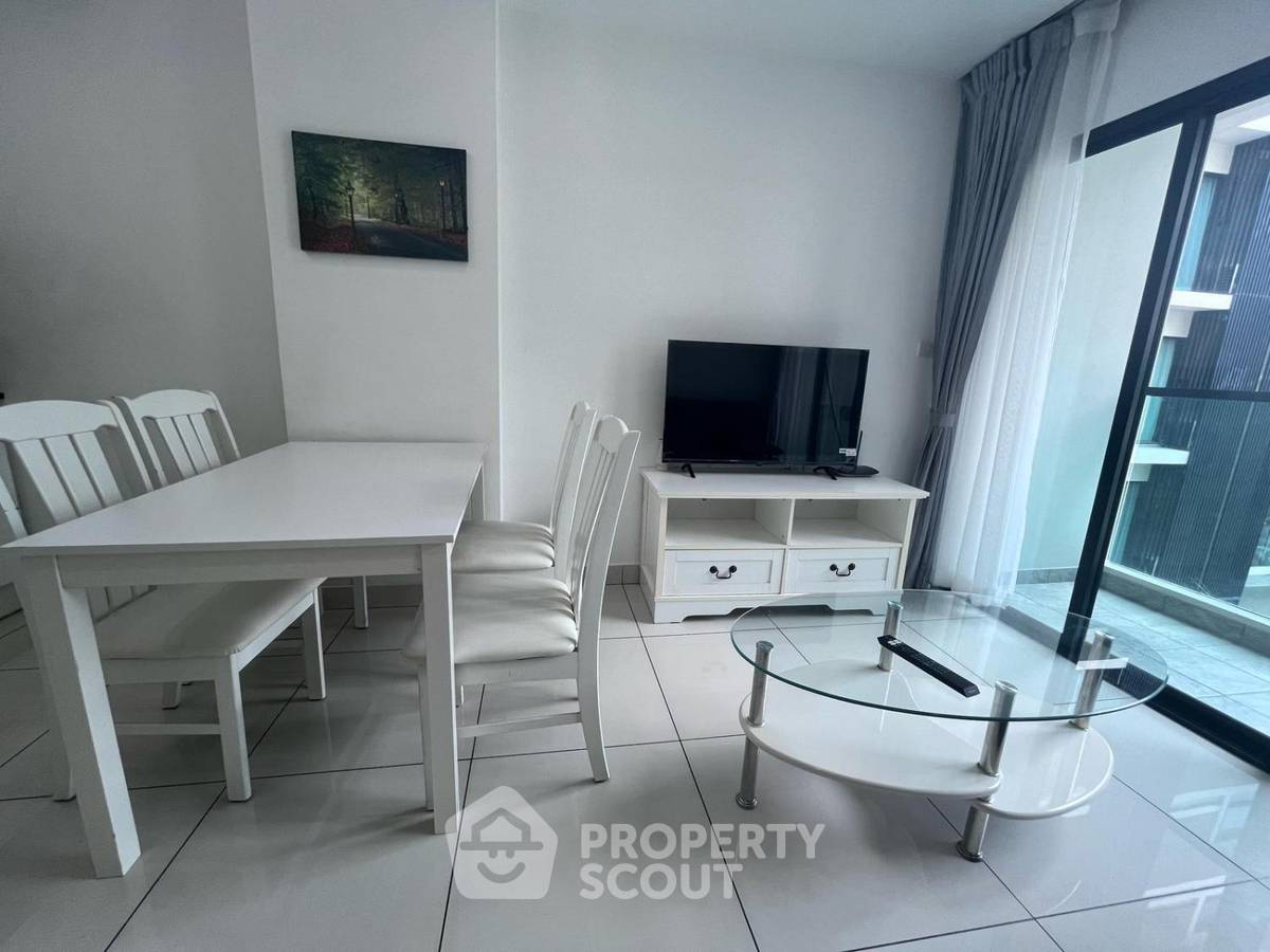 picture 1-BR Condo At Siam Oriental Plaza, Phratamnak (ID 3281376) - 6/9