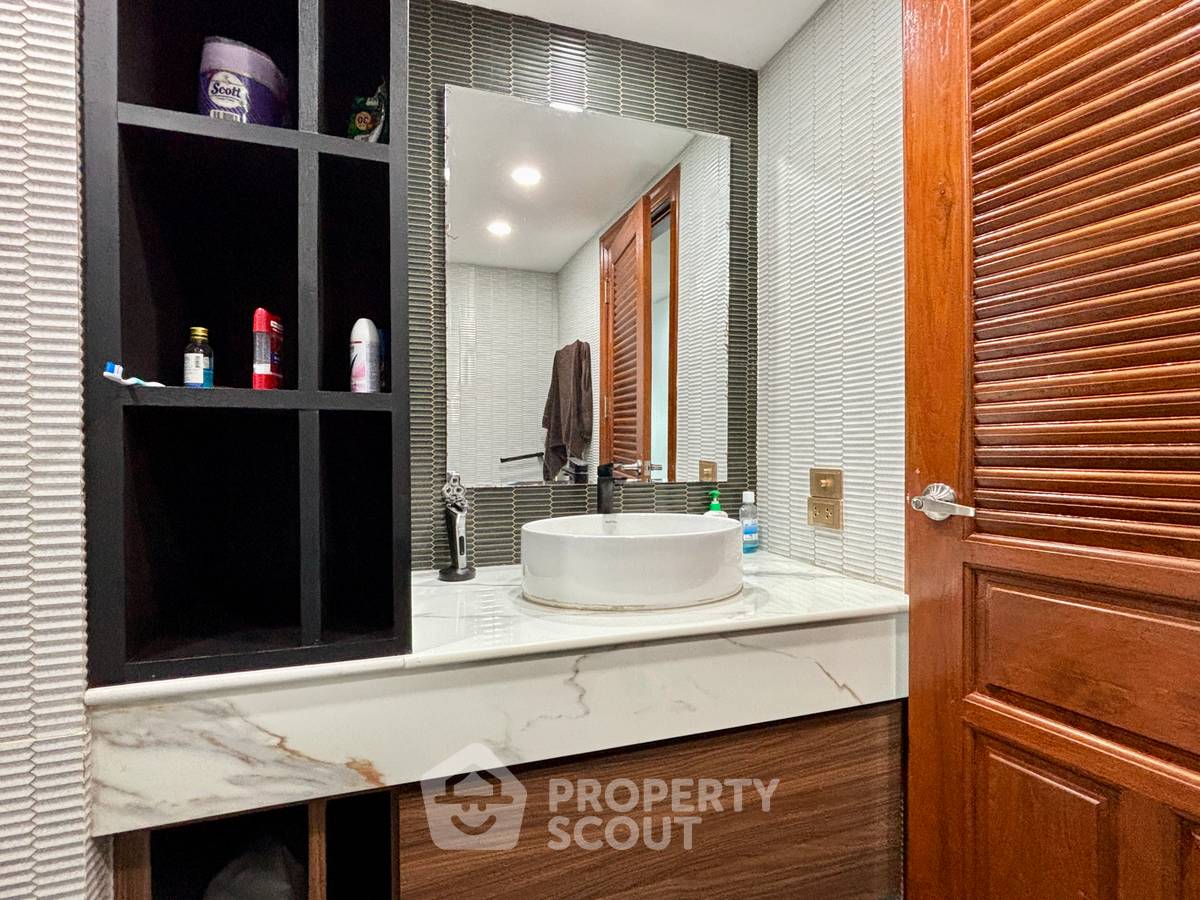 รูป 2 ห้องนอน ขนาด 157 ตร.ม. ที่ Royal Hill Resort Condominium พัทยาใต้ (ID 3281166) - รูปที่ 4/31
