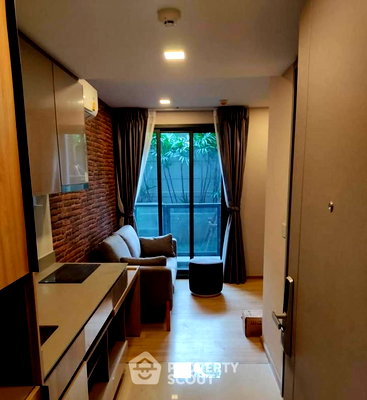 ขายคอนโด : คอนโด 1 ห้องนอน Taka Haus Ekamai 12 ใกล้ BTS เอกมัย (ID 3121108)