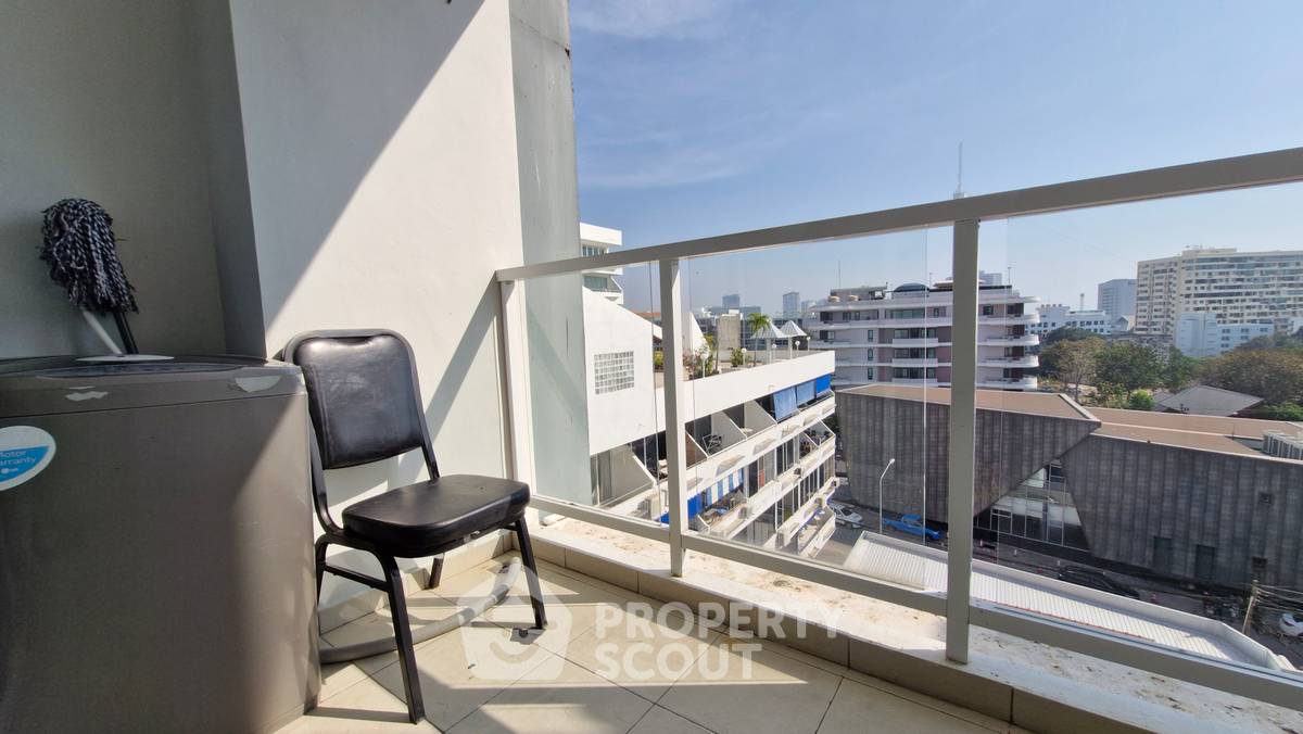 picture 1-BR Condo at Siam Oriental Elegance 2 close to Phratamnak (ID 3281374) - 4/16