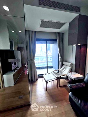 Condos for rent : 200m From BTS Nana | 1-BR Hyde Sukhumvit 13 Condominium (ID 3288609)
