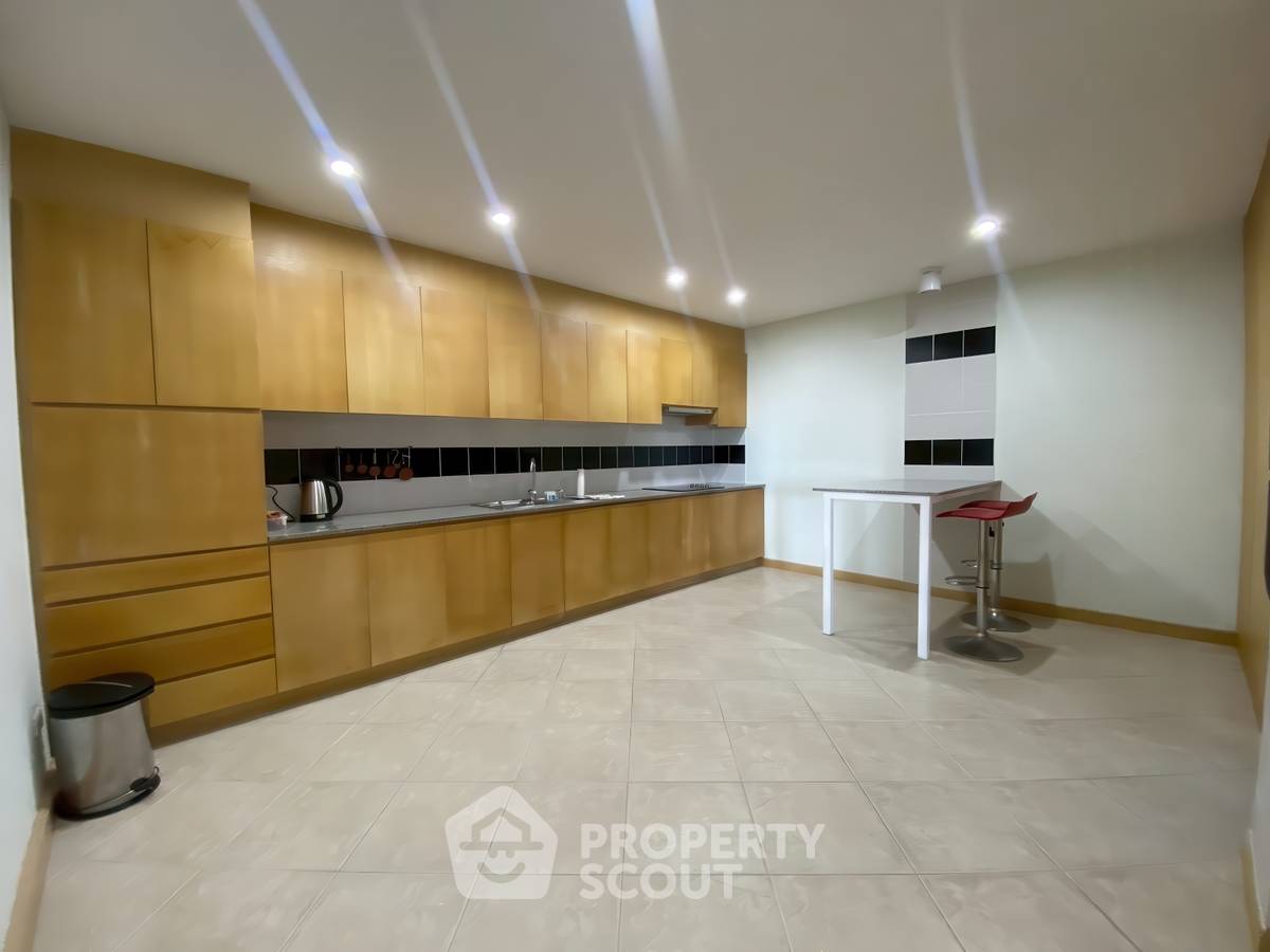 รูป คอนโด 2 ห้องนอน ขนาด 184 ตร.ม. View Talay Residence 5 Pratumnak (ID 3282455) - รูปที่ 3/19