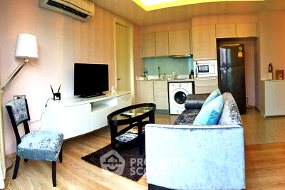 ขายคอนโด : ราคาคุ้มค่า ห้องนอน 1 ห้อง ชั้น 16 H Sukhumvit 43 ใกล้ BTS พร้อมพงษ์ (ID 2814397)