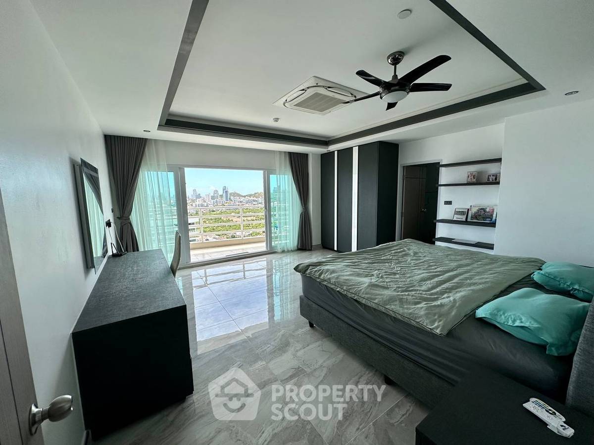 รูป ชั้น 27 3 ห้องนอน 260 ตร.ม. View Talay 7 Condominium Jomtien (ID 3282451) - รูปที่ 4/41