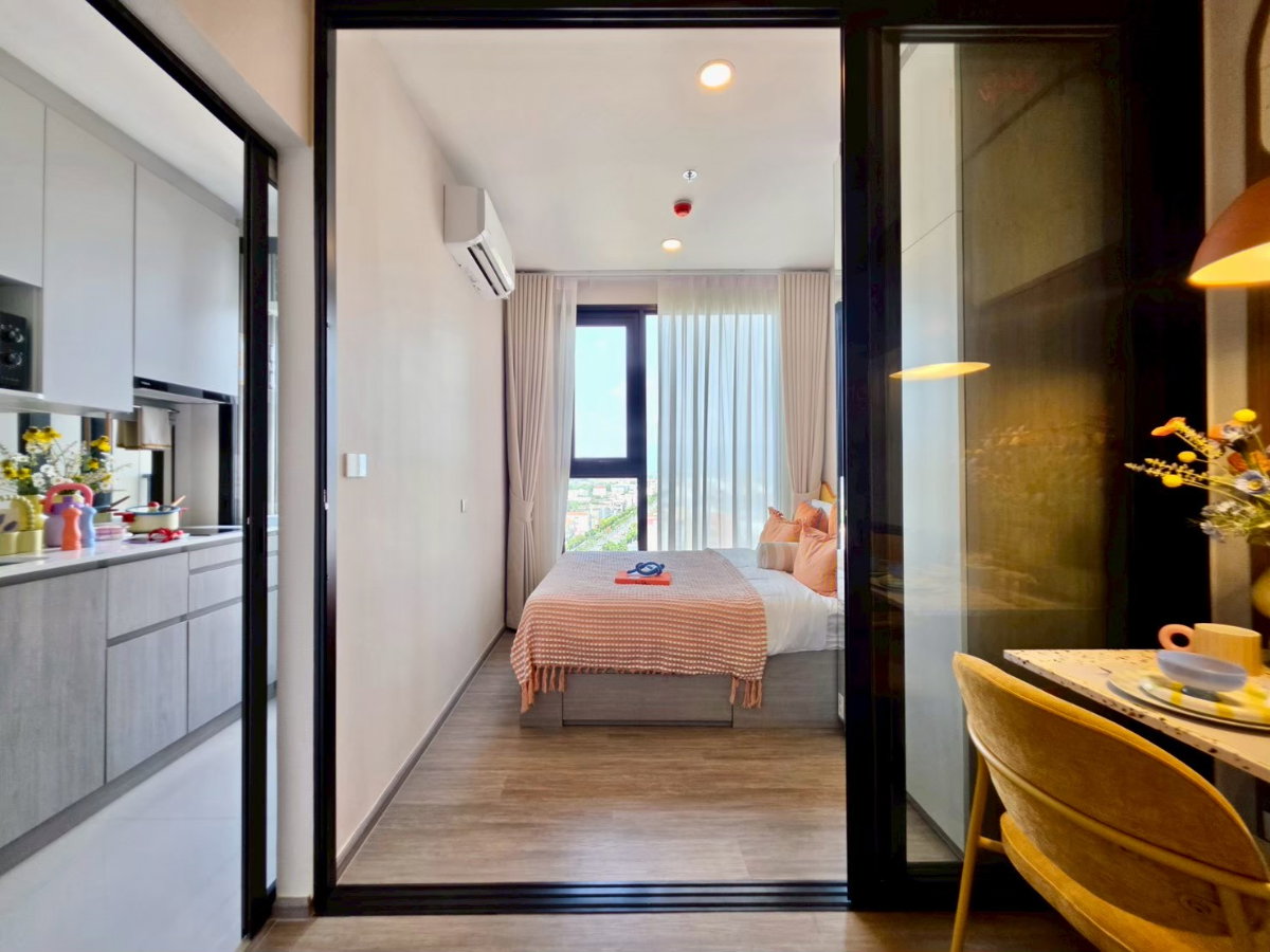 รูป ออริจิ้น เพลย์ บางแสน คอนโดตากอากาศทำเลดี ติดถนนลงหาดใกล้ทะเล สระ Sky Pool ส่วนกลางสไตล์รีสอร์ต เริ่ม 2.39 ลบ. Line: @whitesand โทร 093-1681685 - รูปที่ 1/7