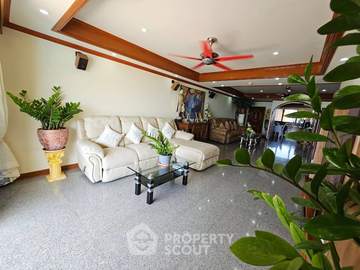 รูป คอนโด 2-ห้องนอน ที่ จอมเทียน พลาซ่า คอนโดเทล ใกล้ หาดจอมเทียน (ID 3282333) - รูปที่ 15/27