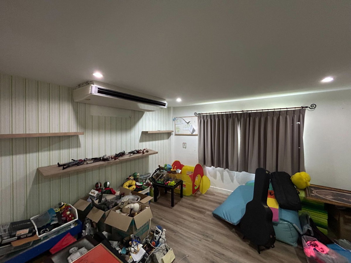 รูป บ้านเดี่ยววิวหน้าบ้านสระว่ายน้ำ หมู่บ้านที่เน้นความปลอดภัย และความเป็นส่วนตัว ขายบ้านเดี่ยว 2 ชั้น - รูปที่ 12/14