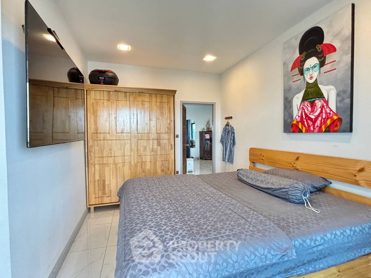 picture 2-BR Condo at View Talay 3 close to Phratamnak (ID 3281144) - 1/22