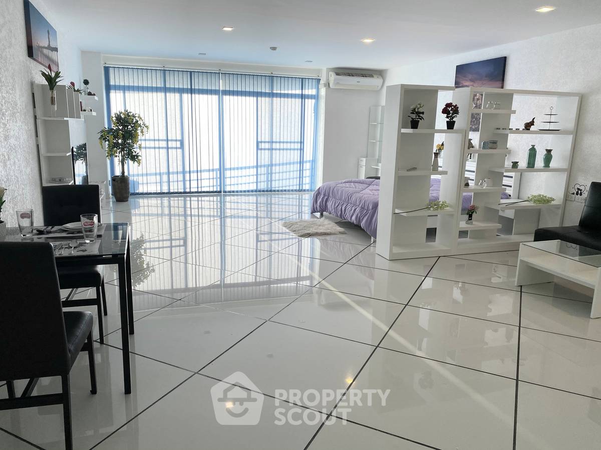 รูป คอนโด 1-ห้องนอน ที่ เอคเซคคิวทิฟ เรสซิเดนซ์ 4 ใกล้ ถนนพระตำหนัก พัทยา (ID 3281681) - รูปที่ 22/56