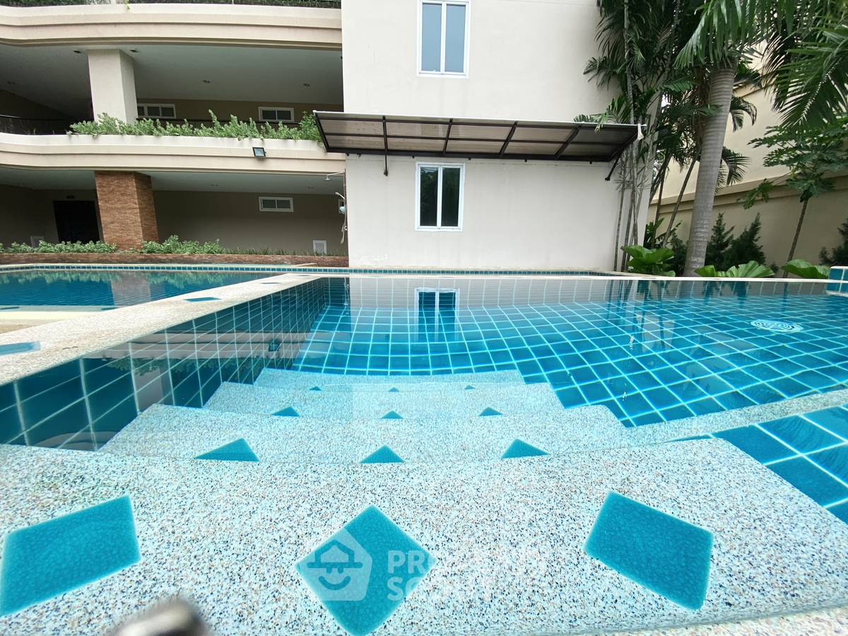 รูป คอนโด 1-ห้องนอน ที่ เอคเซคคิวทิฟ เรสซิเดนซ์ 4 ใกล้ ถนนพระตำหนัก พัทยา (ID 3281681) - รูปที่ 8/56