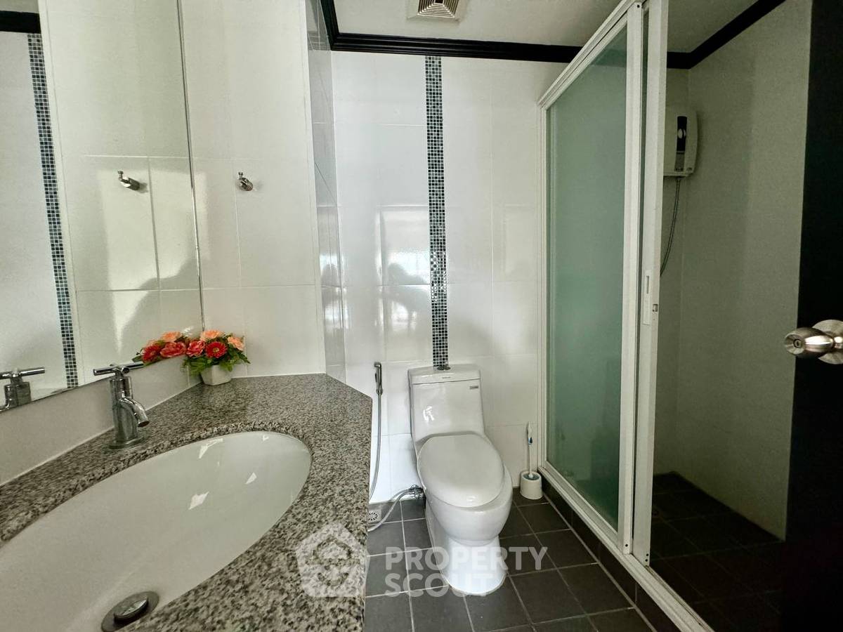 รูป ขายคอนโด 2 ห้องนอน Siam Oriental Elegance 2 ย่านพระตำหนัก (ID 3280988) - รูปที่ 11/18