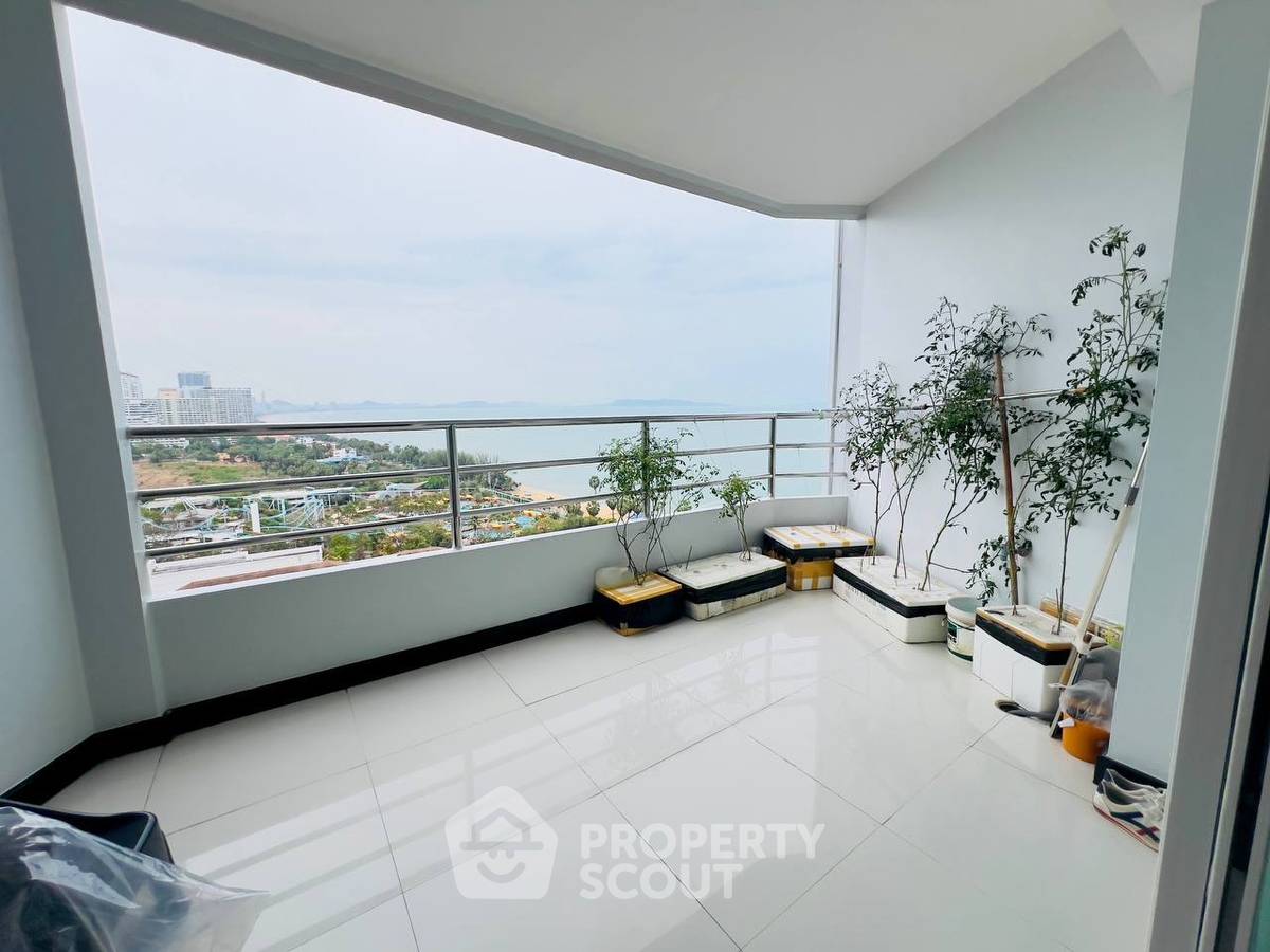 รูป ขายคอนโด 2 ห้องนอน ชั้น 18 View Talay 3 ขนาด 199 ตร.ม. (ID 3281176) - รูปที่ 37/51