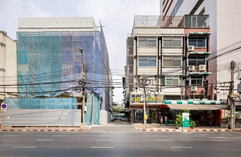 LTHC16127 - Spacious Commercial for Rent Saphanlek–Chinatown | 540 sq.m. | 6 Floors | Hostel & Cafe Potential | 200K/month