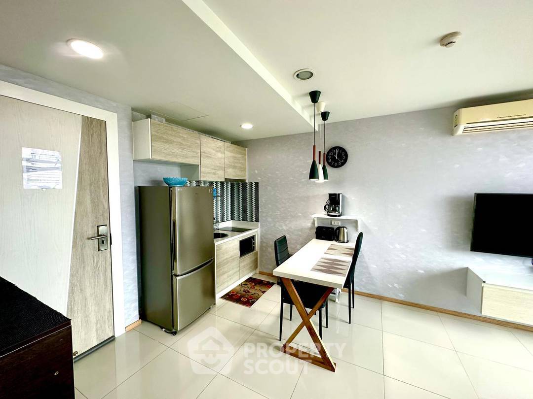 รูป คอนโด 1 ห้องนอน ขนาด 38 ตร.ม. ขายที่ Acqua Condominium Jomtien (ID 3281588) - รูปที่ 3/9