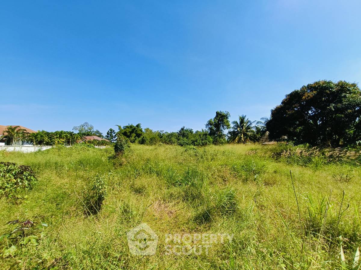 picture 3,200 m² Land for Sale in Thap Tai (ID 1396570) - 1/6