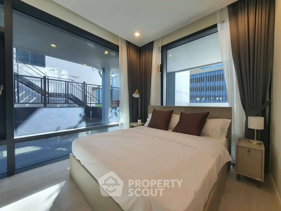 picture 3-BR Condo at Circle Living Prototype New Petchburi near MRT Phetchaburi (ID 3288593) - 8/21