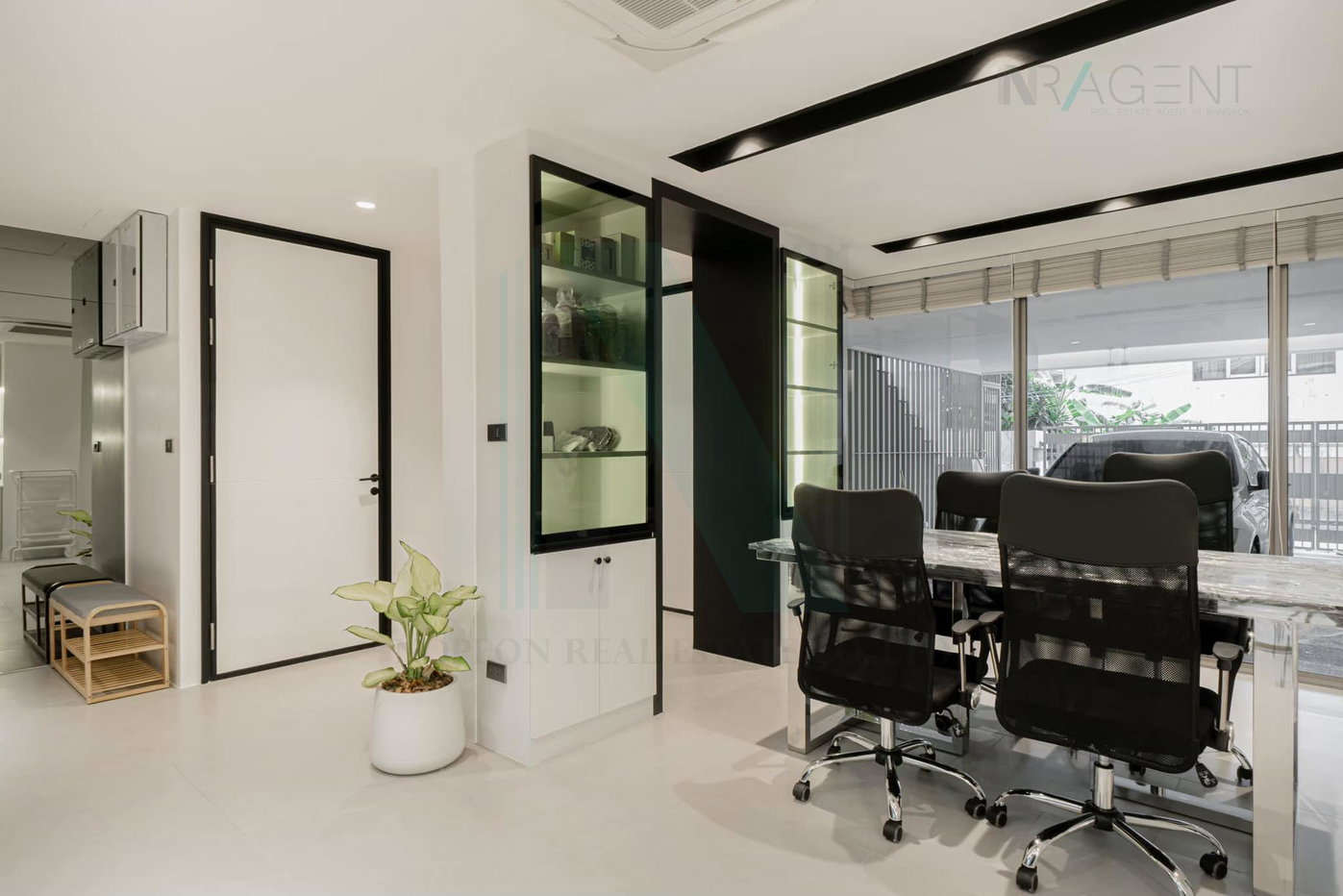 รูป ขายทาวน์เฮาส์ โครงการ ลักซ์ 35 รัชดา-ลาดพร้าว 4 ชั้น 3 ห้องนอน 4 ห้องน้ำ - รูปที่ 2/8