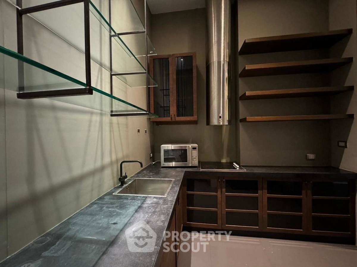 รูป ใกล้ BTS เพลินจิต 90 ม. | คอนโด 3 ห้องนอน 266 ตร.ม. The Crest Ruamrudee (ID 3282778) - รูปที่ 7/17