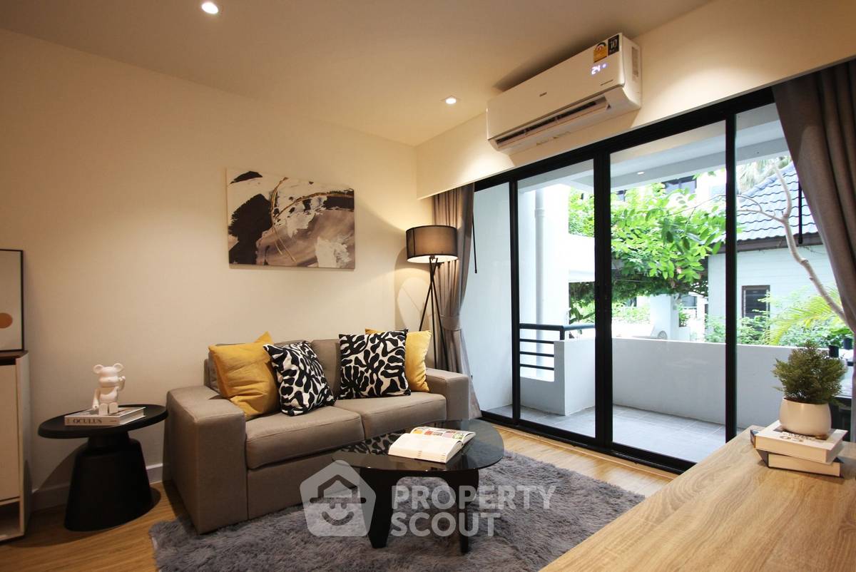 รูป คอนโด 2-ห้องนอน ที่ อีสท์ วูด พาร์ค คอนโดมิเนียม ใน สวนหลวง (ID 2085971) - รูปที่ 2/19
