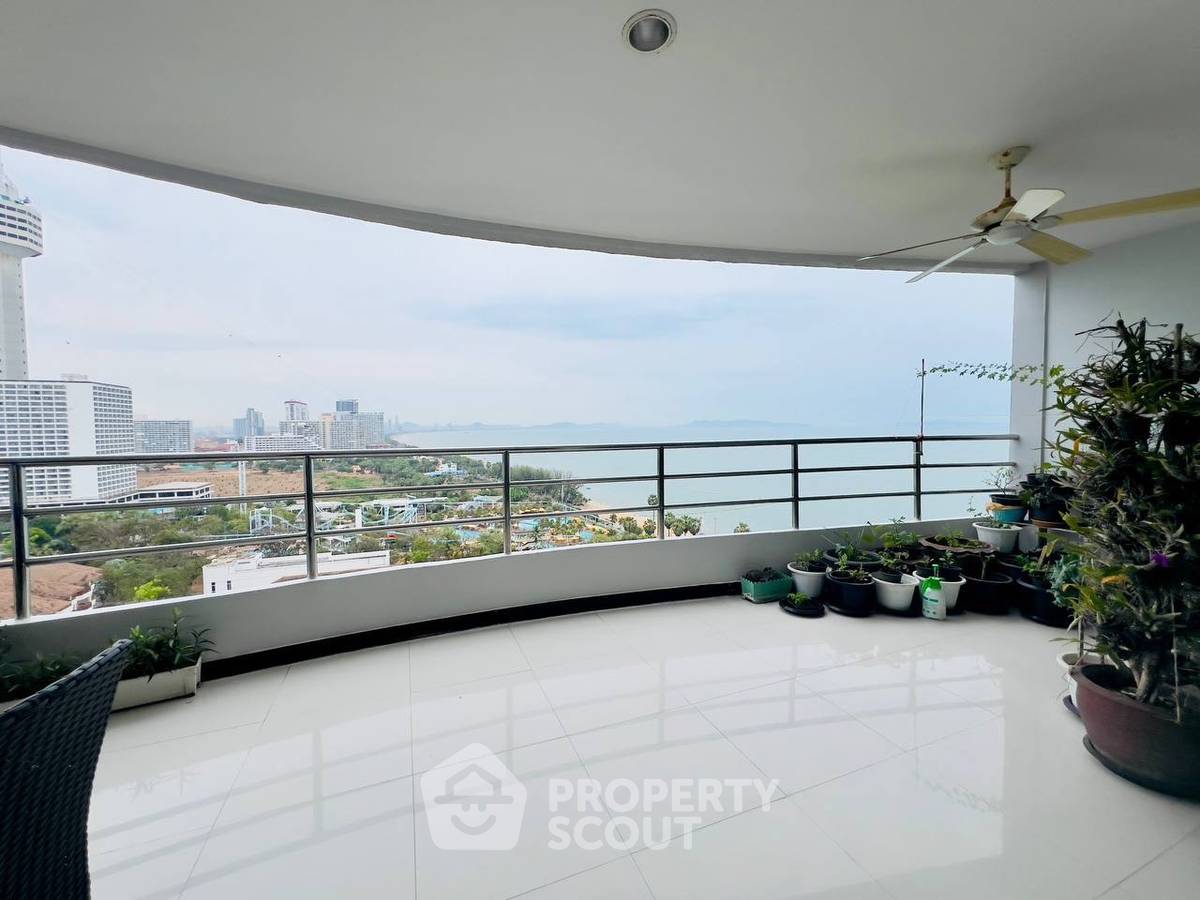 รูป ขายคอนโด 2 ห้องนอน ชั้น 18 View Talay 3 ขนาด 199 ตร.ม. (ID 3281176) - รูปที่ 23/51