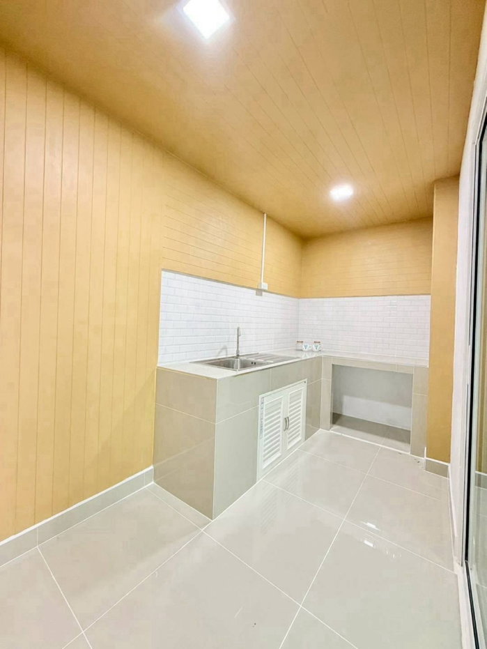 รูป หมู่บ้านบางใหญ่ซิตี้  ตรงข้ามเซ็นทรัลเวสเกต ทาวน์เฮาส์ 2 ชั้น ตกแต่งใหม่ อยู่หลังตลาดบางใหญ่ทำเลใกล้รถไฟฟ้าสายสีม่วง ฝั่งตรงข้ามเซ็นทรัลเวสเกต - รูปที่ 10/18