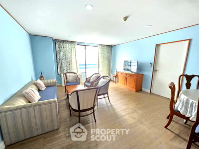 Condos for sale : 2-BR Condo at Jomtien Plaza Condotel close to Jomtien Beach (ID 3281118)