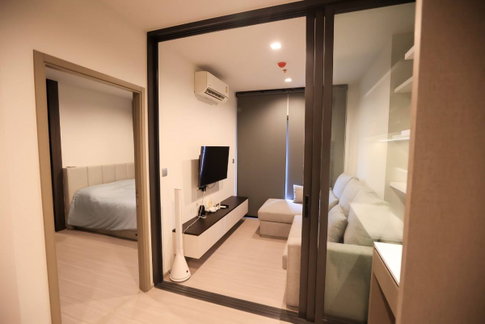 Condo for Rent: Life Asoke Hype