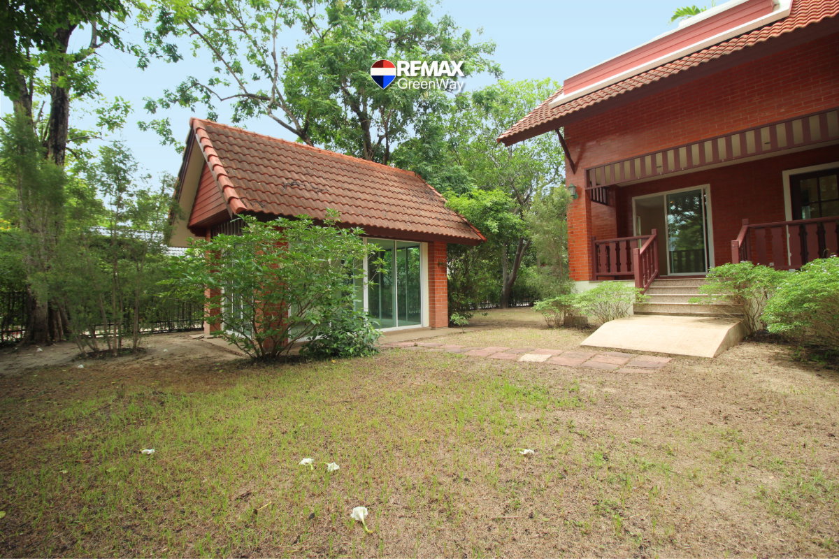 รูป ขายบ้านเดี่ยว ประชาอุทิศ ม. วรารมย์ หลังมุม หน้าสวน ปรับปรุงใหม่ มีเรือนรับรอง 162 ตร.วา  - รูปที่ 20/25
