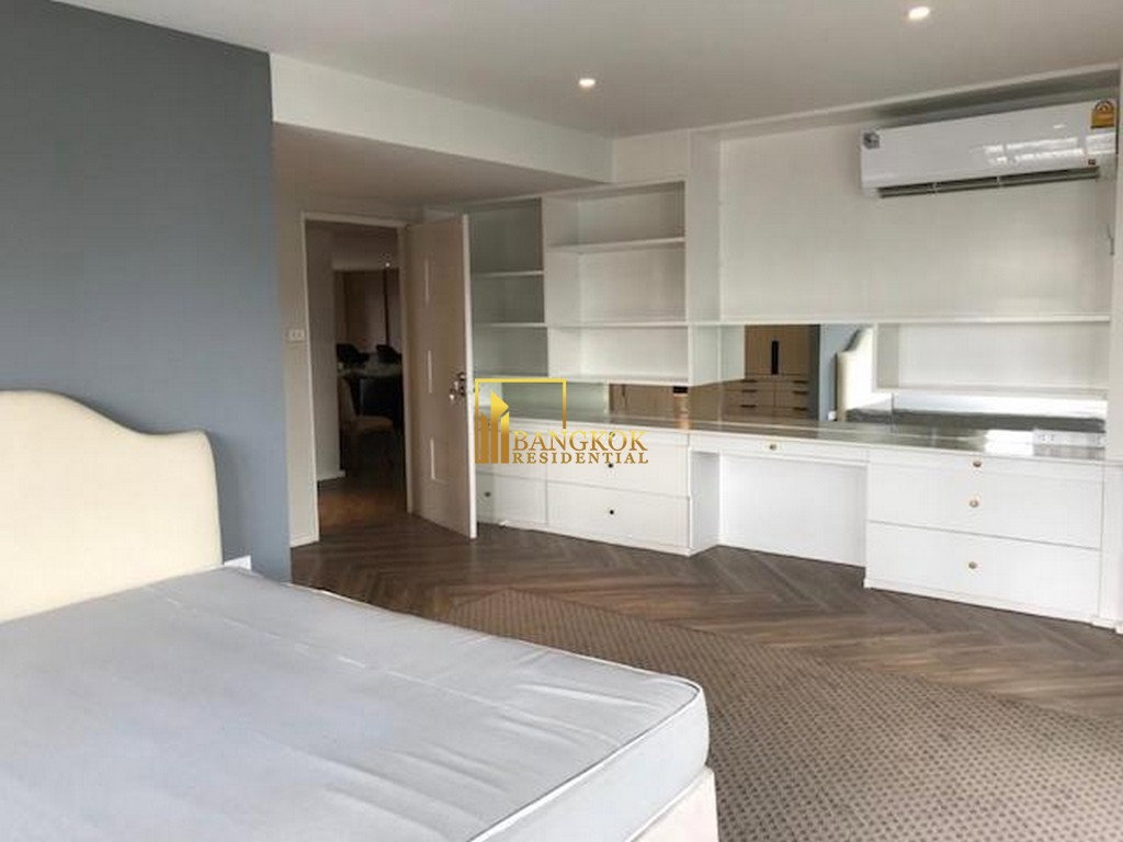 picture Modern 4 Bedroom Apartment in Central Phrom Phong Area - BR0251AP - 11/24