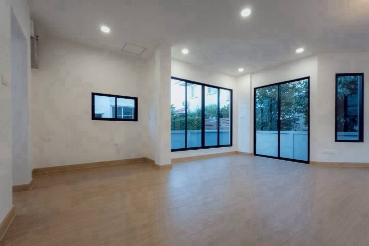 รูป หมู่บ้านมัณฑนาปิ่นเกล้า-พระราม5
บ้านเดี่ยว 2 ชั้น ตกแต่งใหม่พร้อมอยู่ โครงการทำเลทองติดถนนใหญ่ นครอินทร์ - รูปที่ 7/17