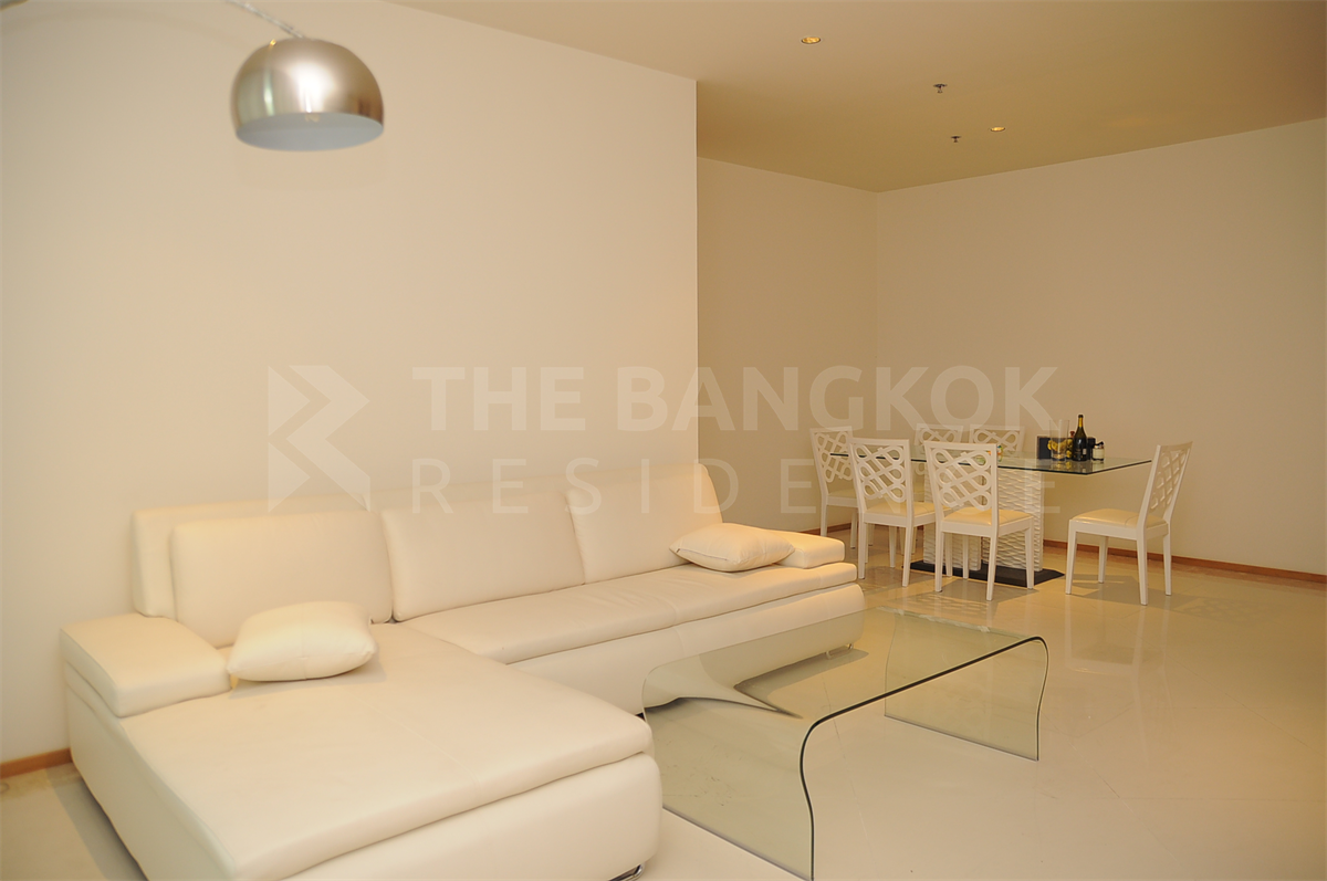picture The Empire Place Hurry to book!! Unexpected value - 5/10