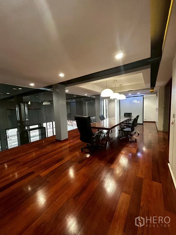 รูป ให้เช่าหรือขาย โชว์รูม 860 ตรม ราชาเทวะ บางพลี สมุทรปราการ - รูปที่ 19/20