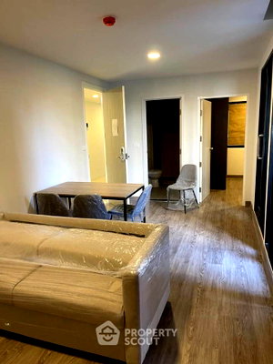 Condos for sale : 2-BR Condo At Flexi Sathorn - Charoennakorn Near BTS Krung Thon Buri (ID 3293434)