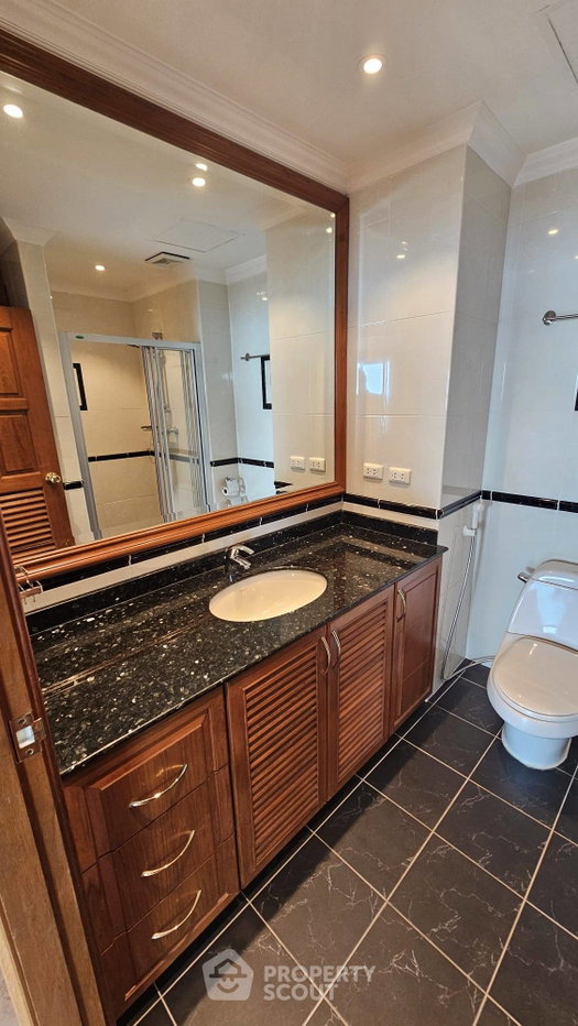 picture Spacious 2-BR 141 Sqm At View Talay 7 Condominium Jomtien (ID 3281933) - 18/51