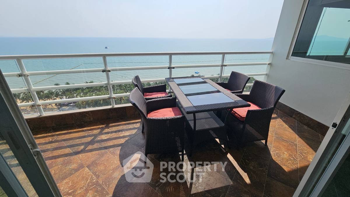 picture Spacious 2-BR 141 Sqm At View Talay 7 Condominium Jomtien (ID 3281933) - 42/51