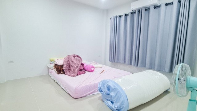 รูป บ้านเดี่ยวให้เช่า ดิ เอ็มเบรส จตุโชติ - หทัยราษฎร์ ถนนไทยรามัญ กรุงเทพมหานคร - รูปที่ 6/8