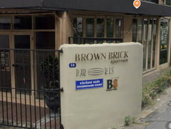 logo project Brown Brick Thonglor