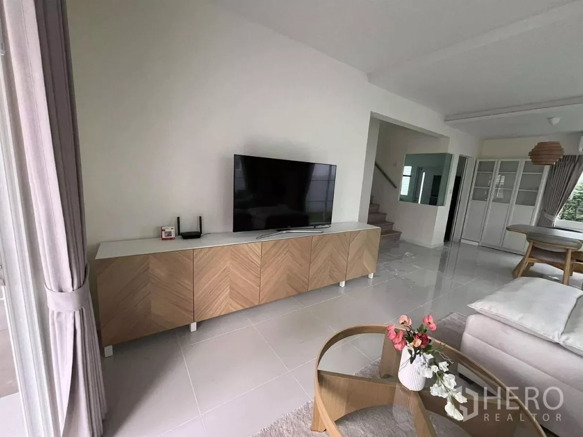 รูป ให้เช่า บ้านเดี่ยว 4 ห้องนอน Villaggio 3 Srinakarin-Bangna (หมู่บ้านที่ 3 ศรีนครินทร์-บางนา) บางแก้ว บางพลี สมุทรปราการ - รูปที่ 4/11