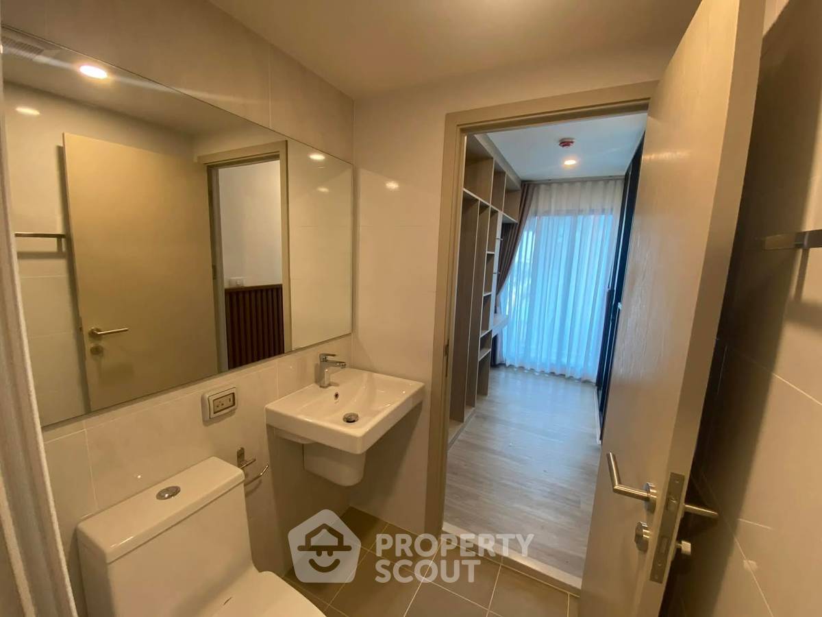 picture Pet-Friendly 1-BR Condo At Origin Play Sri Udom Station (ID 3291505) - 2/10